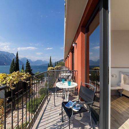 Hotel Oasi Beach Malcesine Eksteriør bilde