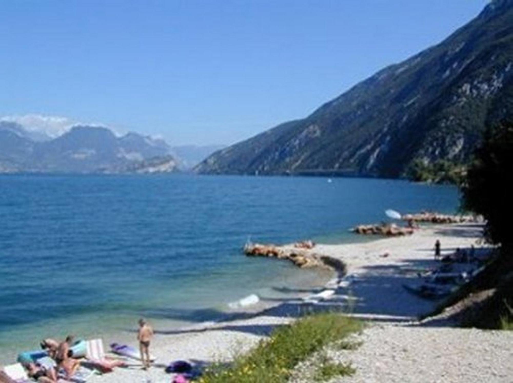 Hotel Oasi Beach Malcesine Eksteriør bilde