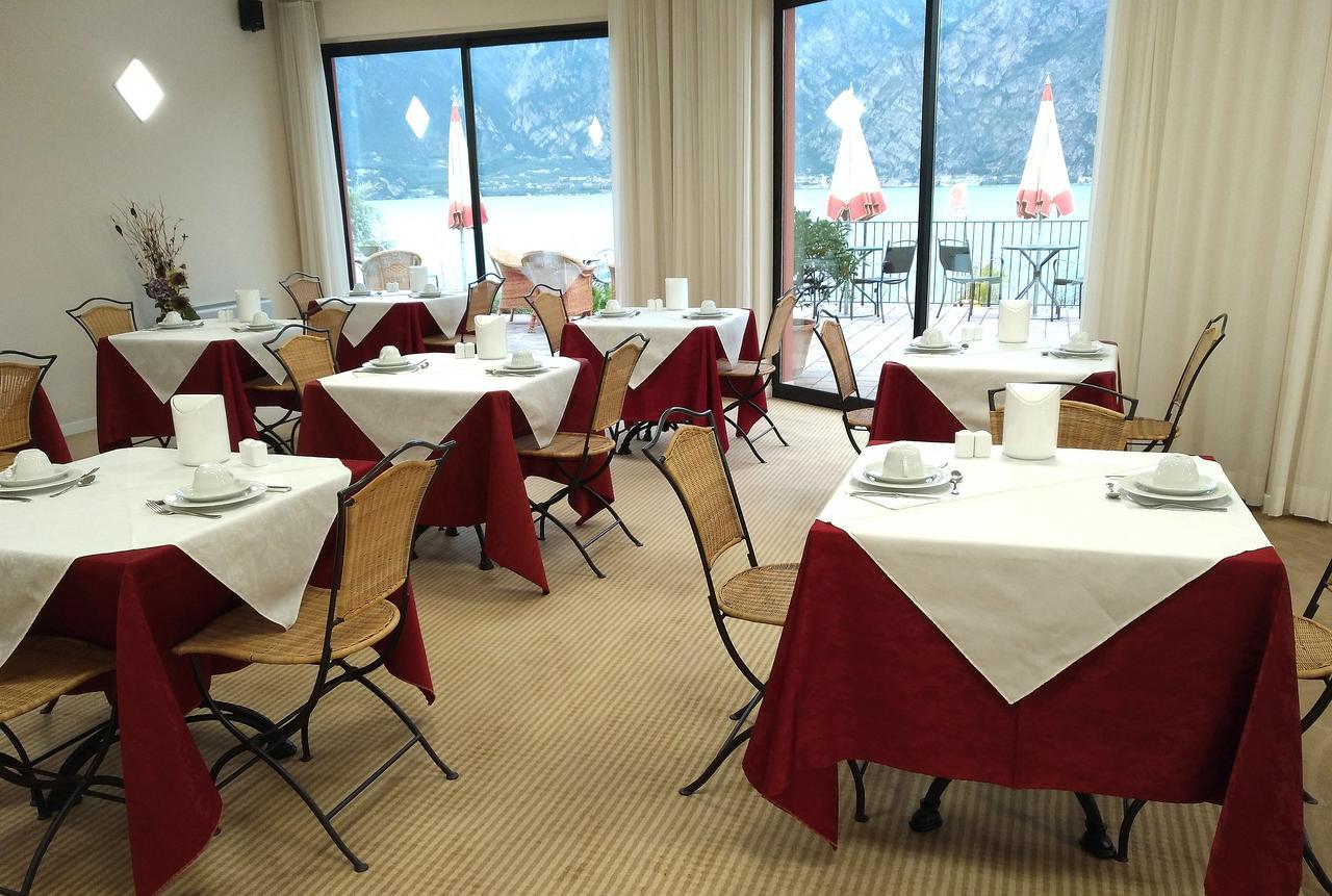 Hotel Oasi Beach Malcesine Eksteriør bilde
